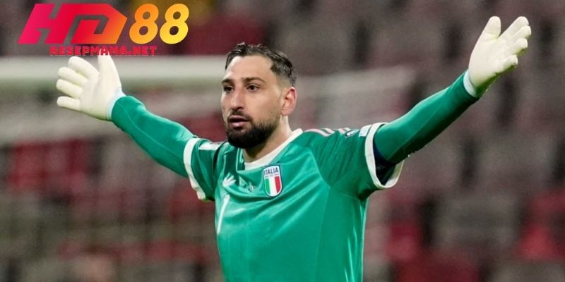 Diễn biến kịch tính trận Italy đấu với Bosnia